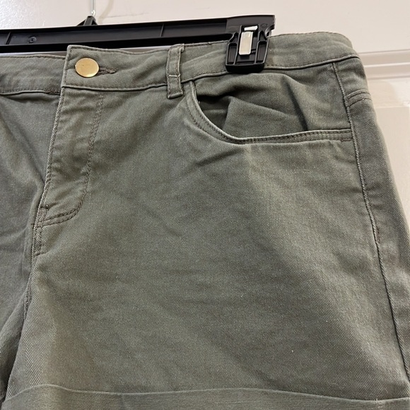 H&M ladies shorts - Picture 3 of 7